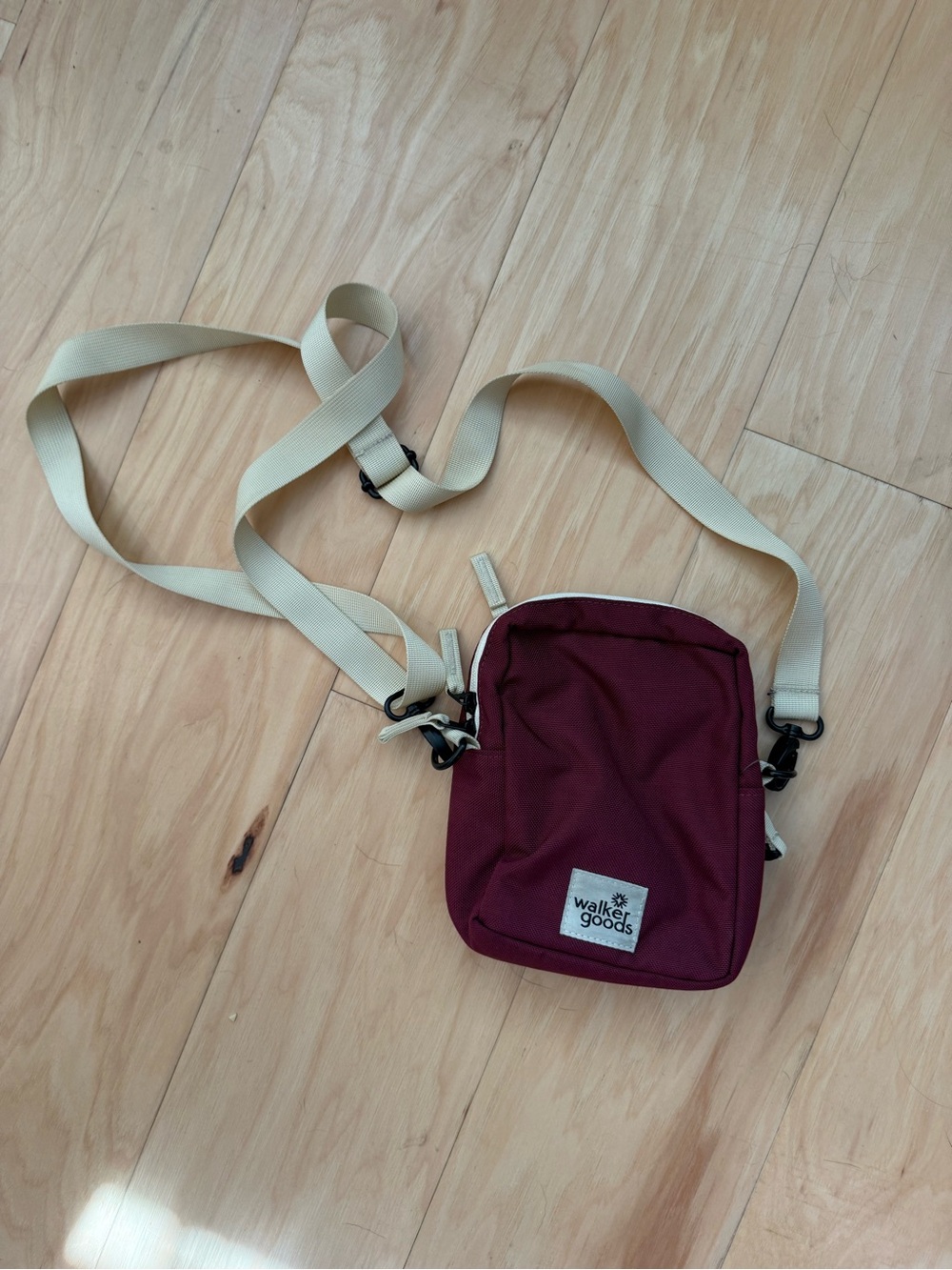 Mini Messenger - Berry - Picture 2 of 5